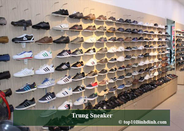 Trung Sneaker
